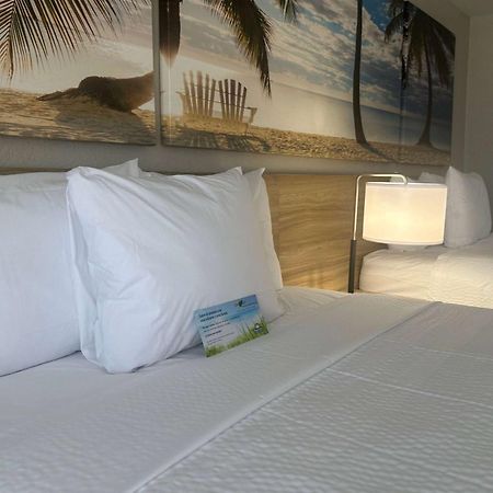 Days Inn By Wyndham Fort Myers Zewnętrze zdjęcie