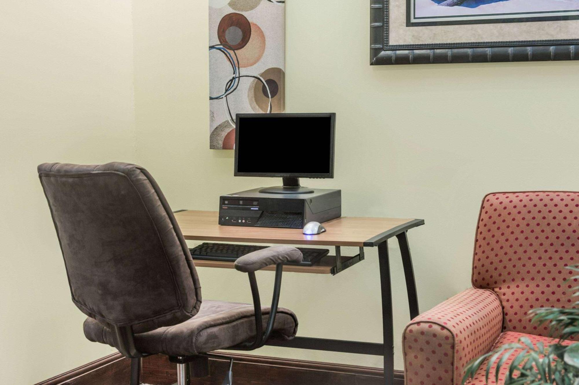 Days Inn By Wyndham Fort Myers Zewnętrze zdjęcie