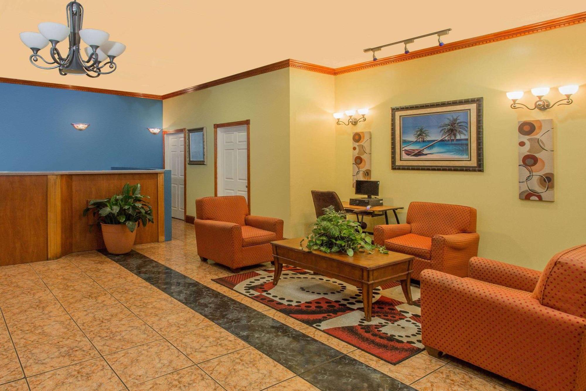 Days Inn By Wyndham Fort Myers Zewnętrze zdjęcie