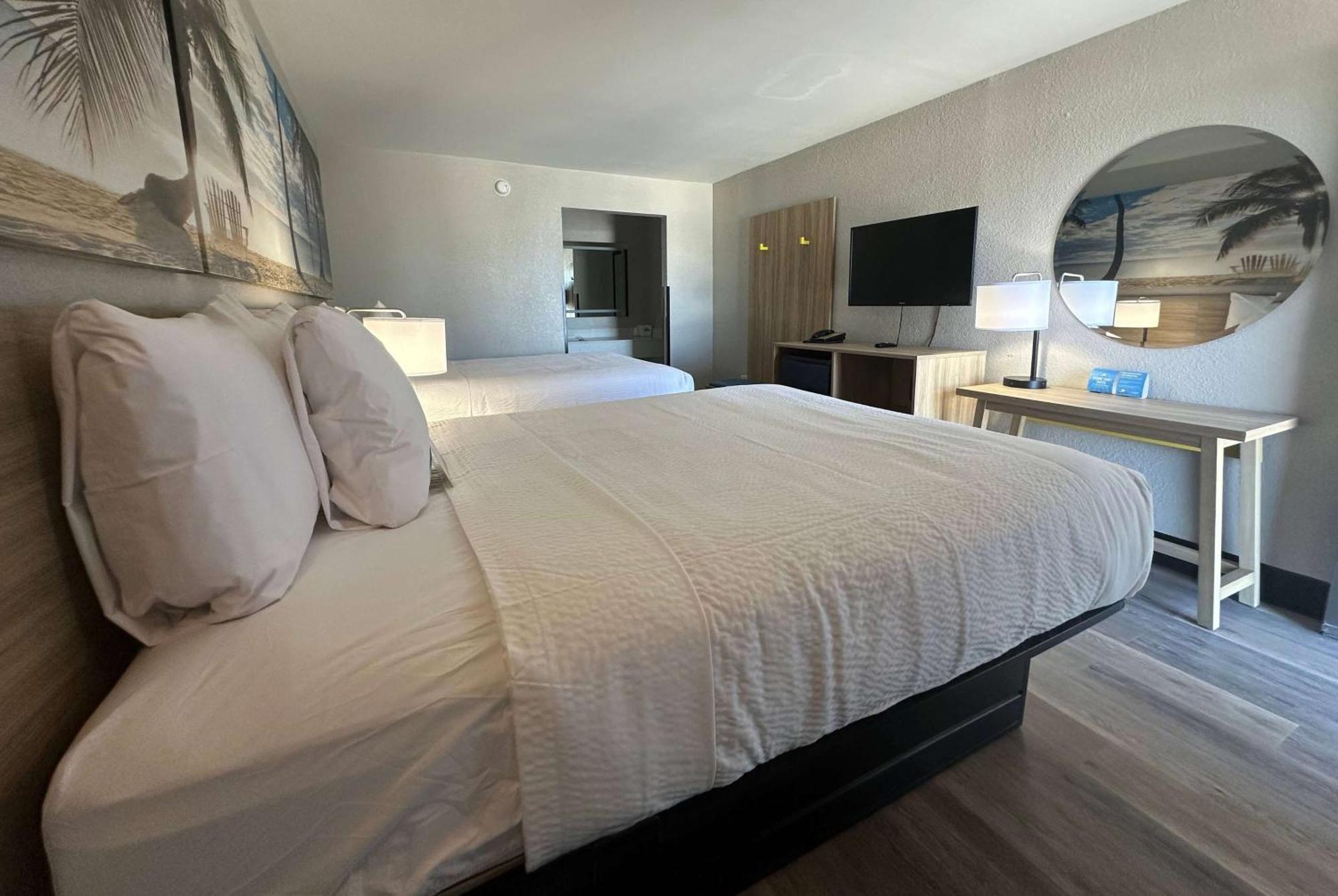 Days Inn By Wyndham Fort Myers Zewnętrze zdjęcie